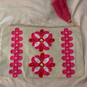 Vineyard Vines clutch purse